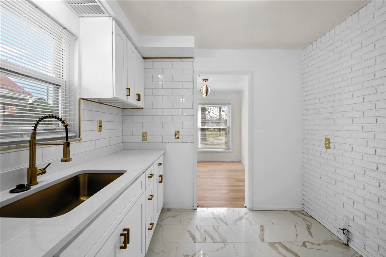 16267 Edmore Drive, Detroit, MI, 48205-1434