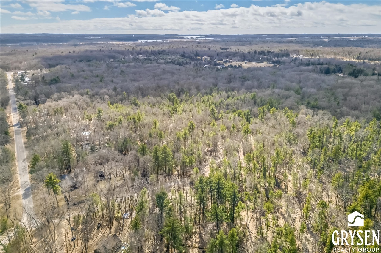 W Road, Montague, MI, 49437