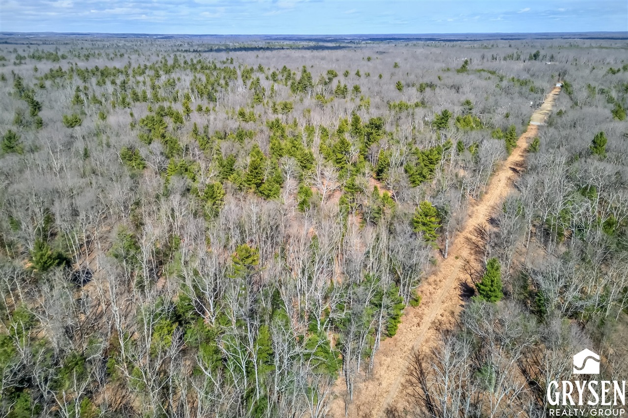 W Road, Montague, MI, 49437