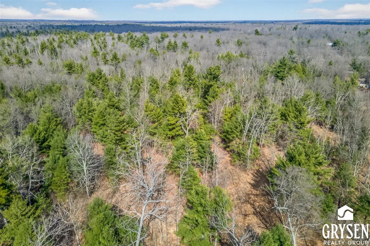 W Road, Montague, MI, 49437