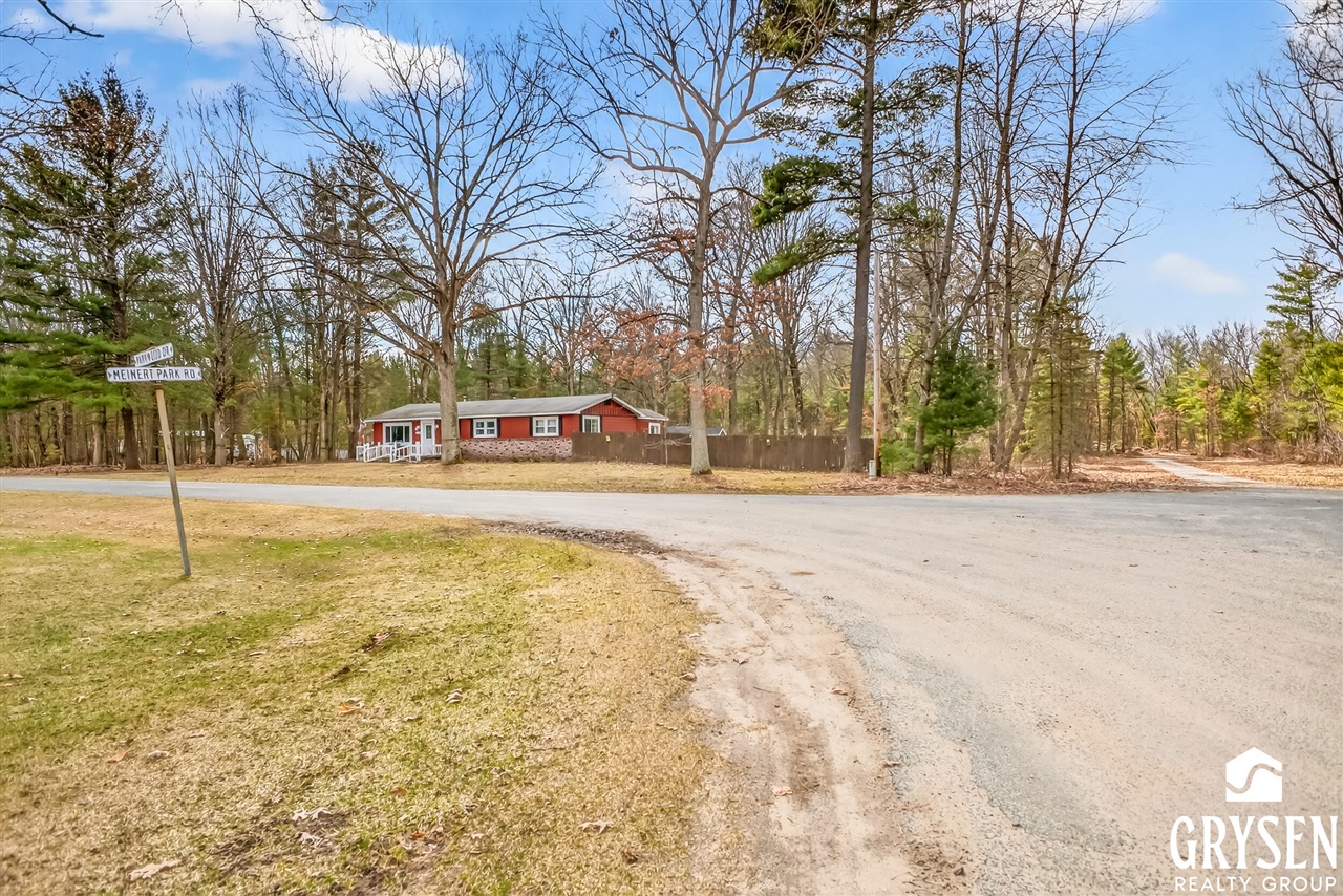 W Road, Montague, MI, 49437