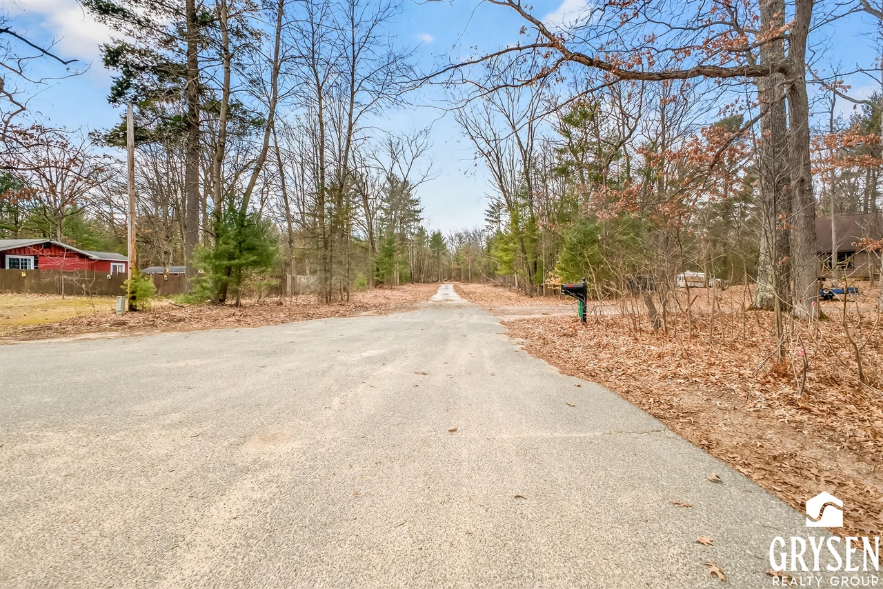 W Road, Montague, MI, 49437