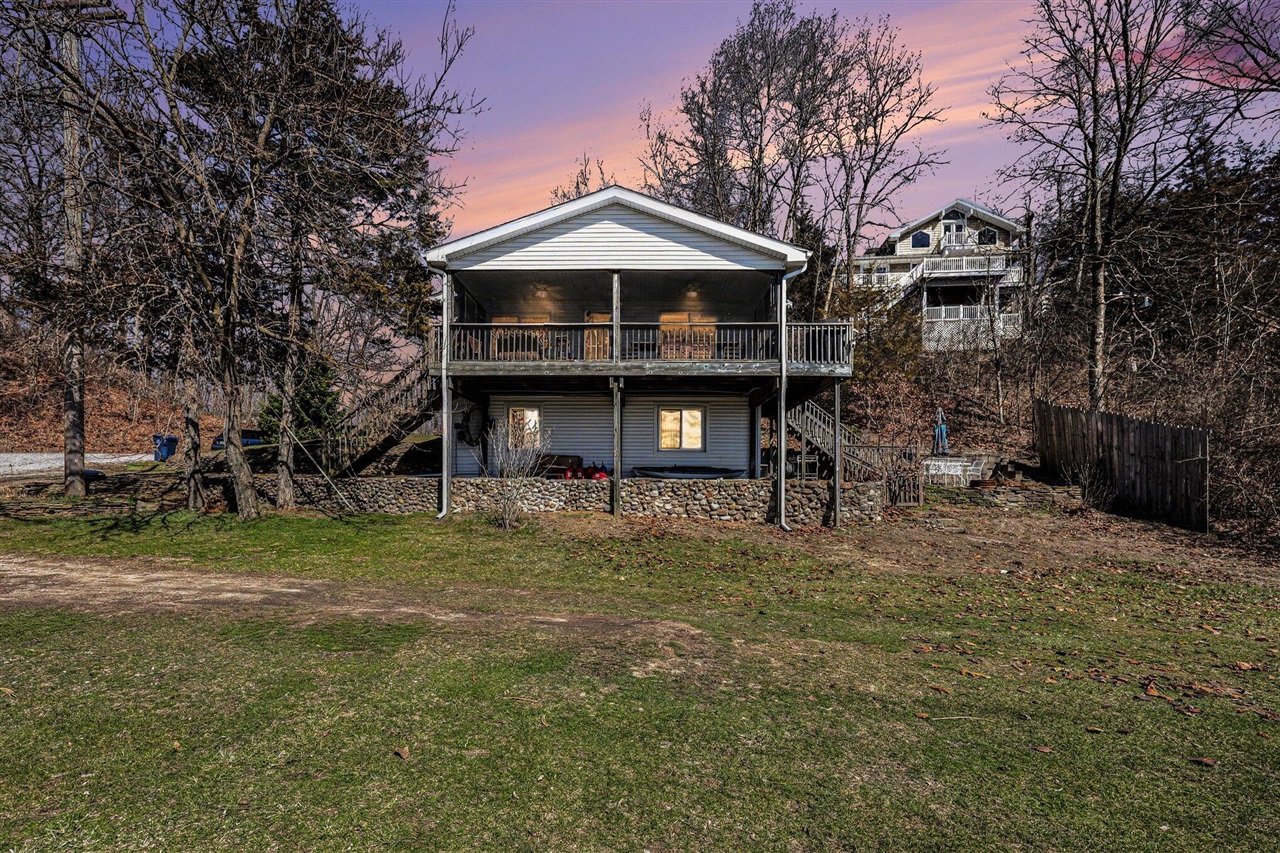 51594 Burgeon Drive, Macomb, MI, 48042