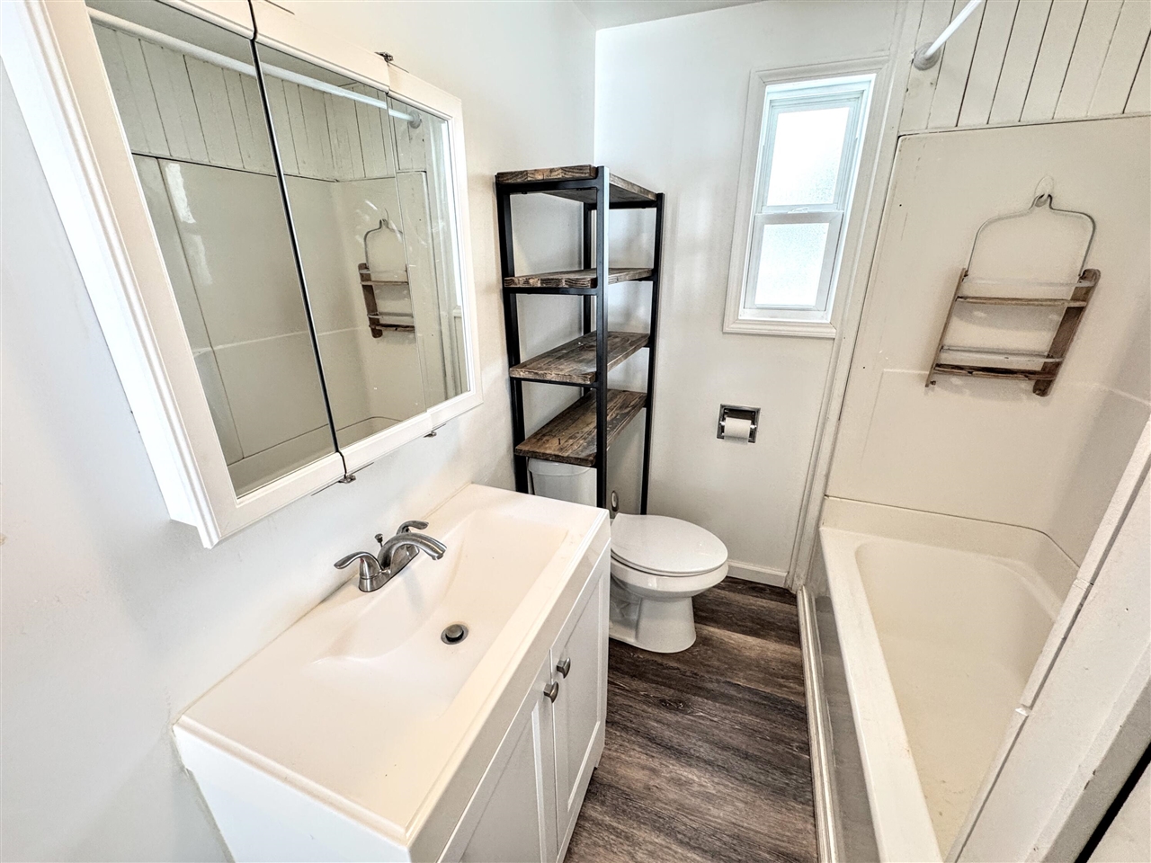 216 Fern Avenue, Cadillac, MI, 49601-9616