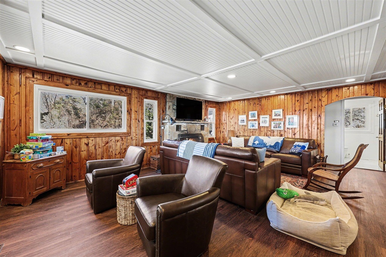 5884 Rays Drive, Onsted, MI, 49265-9817