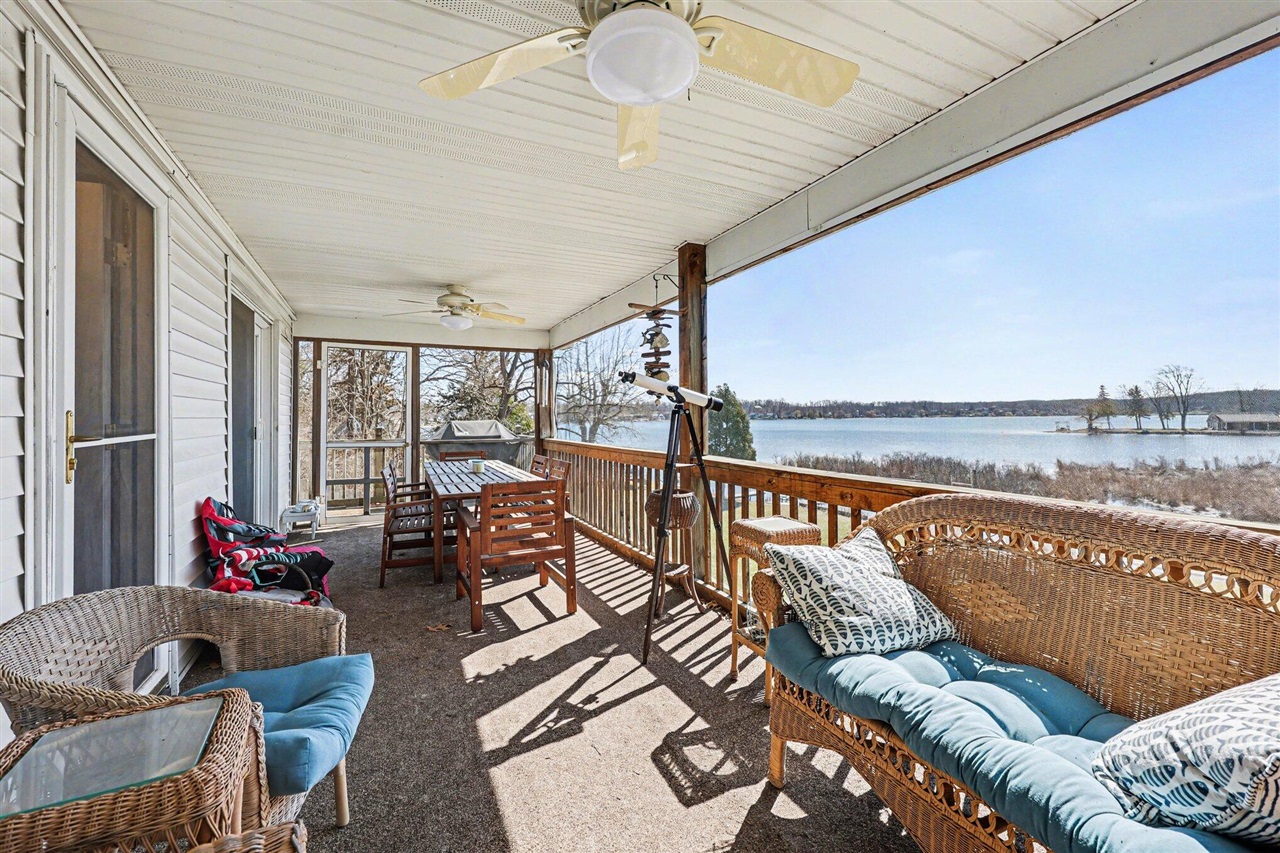 5884 Rays Drive, Onsted, MI, 49265-9817