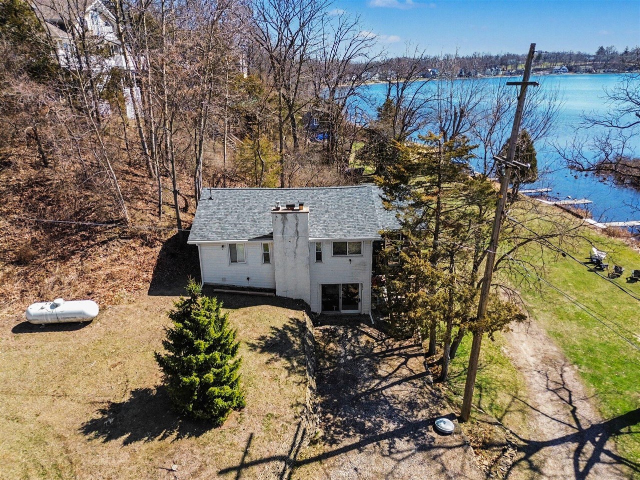 5884 Rays Drive, Onsted, MI, 49265-9817