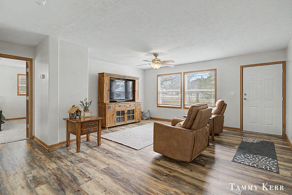 6490 135th Avenue, Saugatuck, MI, 49453-9612