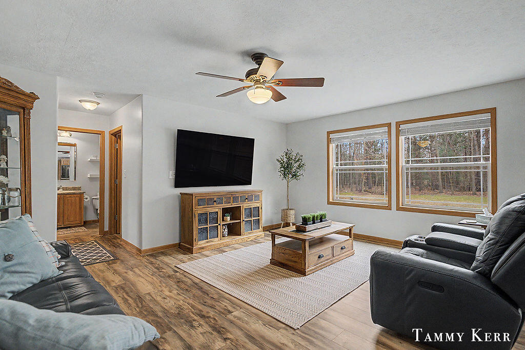 6490 135th Avenue, Saugatuck, MI, 49453-9612