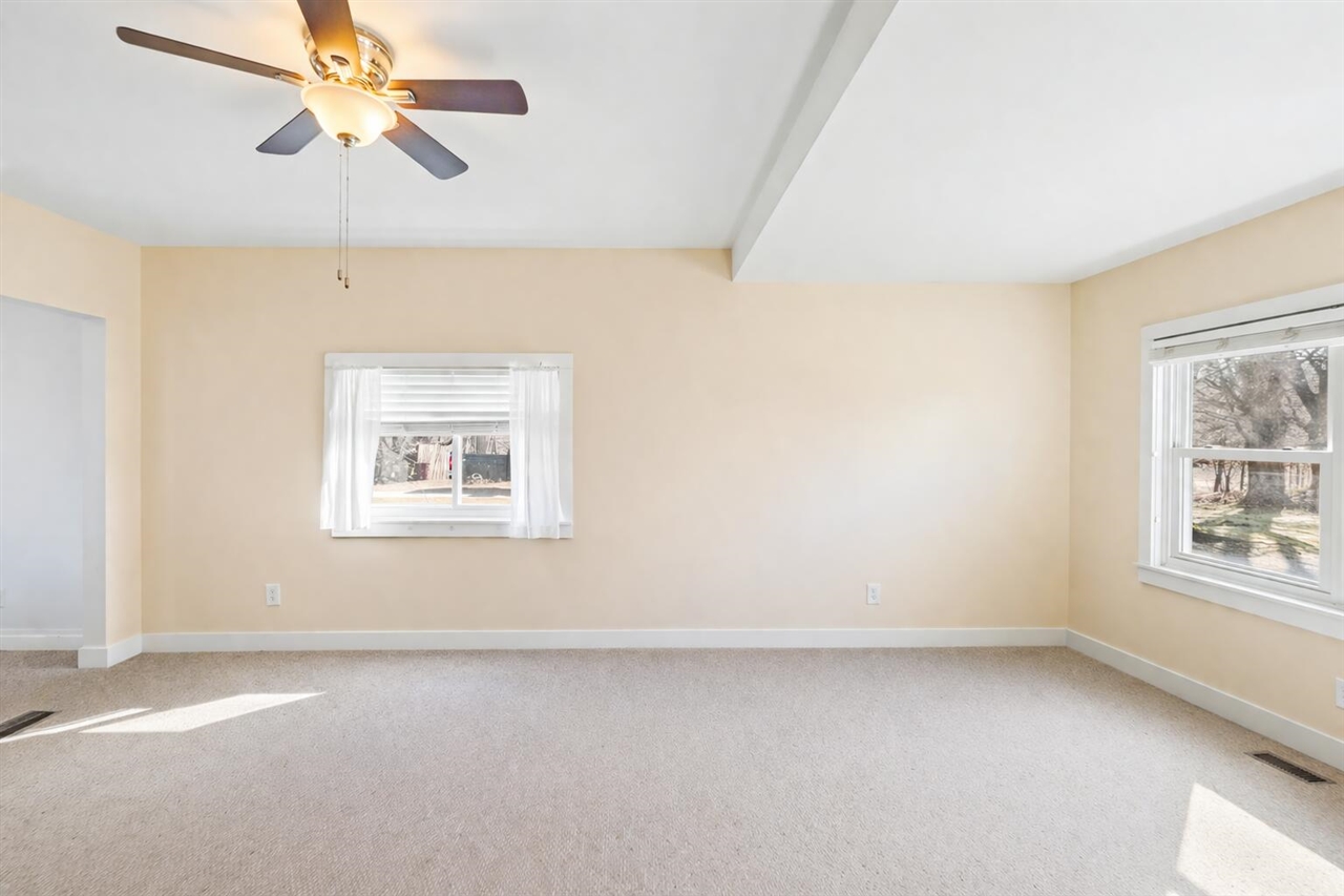 158 N 72nd Avenue, Hart, MI, 49420-8537