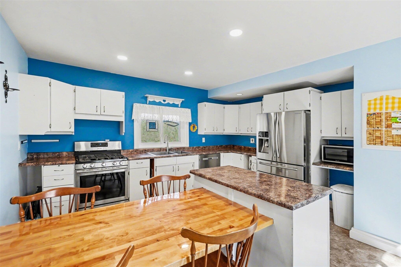 158 N 72nd Avenue, Hart, MI, 49420-8537