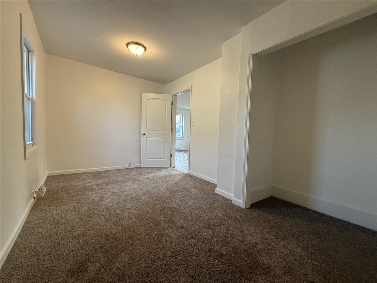 1540 James Avenue, Muskegon, MI, 49442-2240