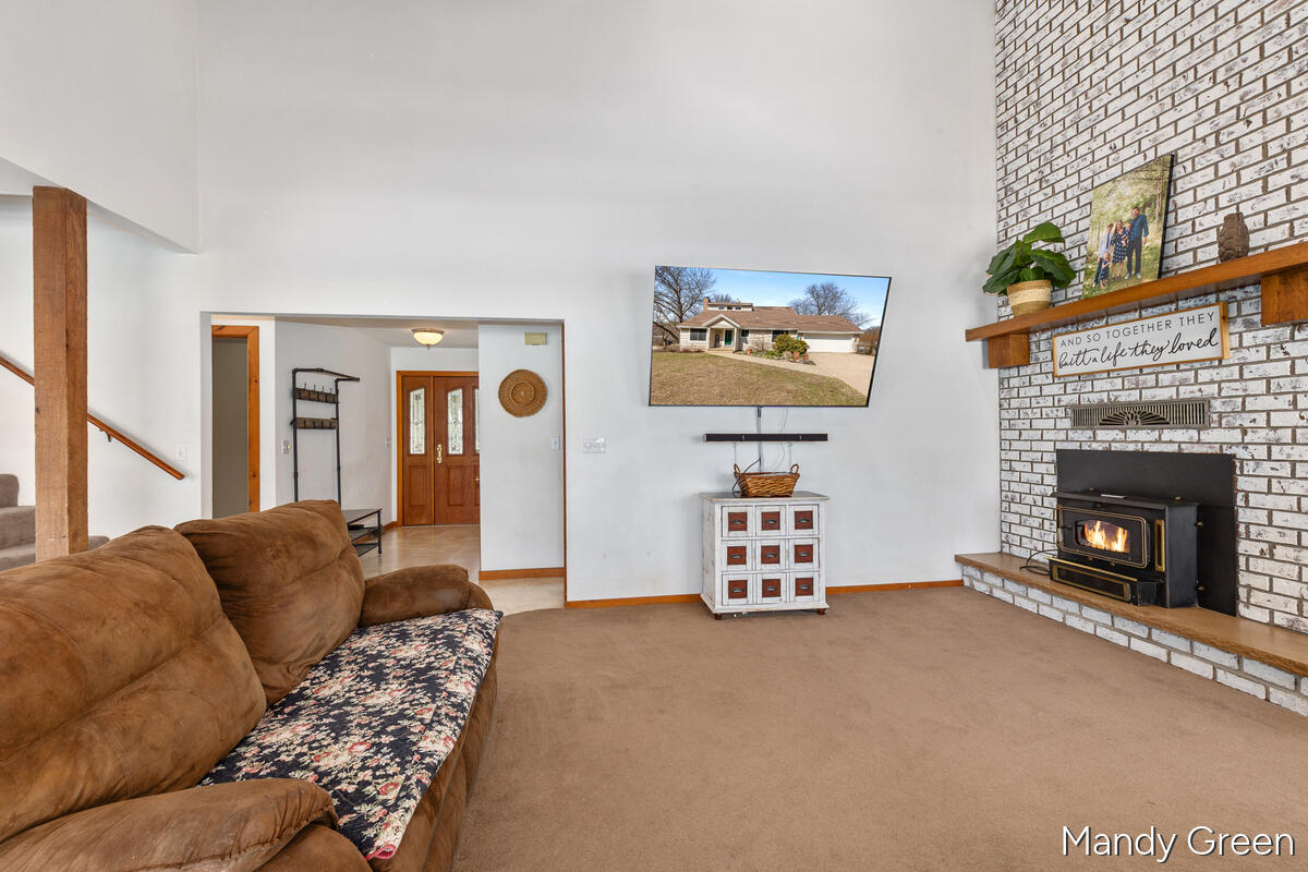 810 W South Street, Greenville, MI, 48838