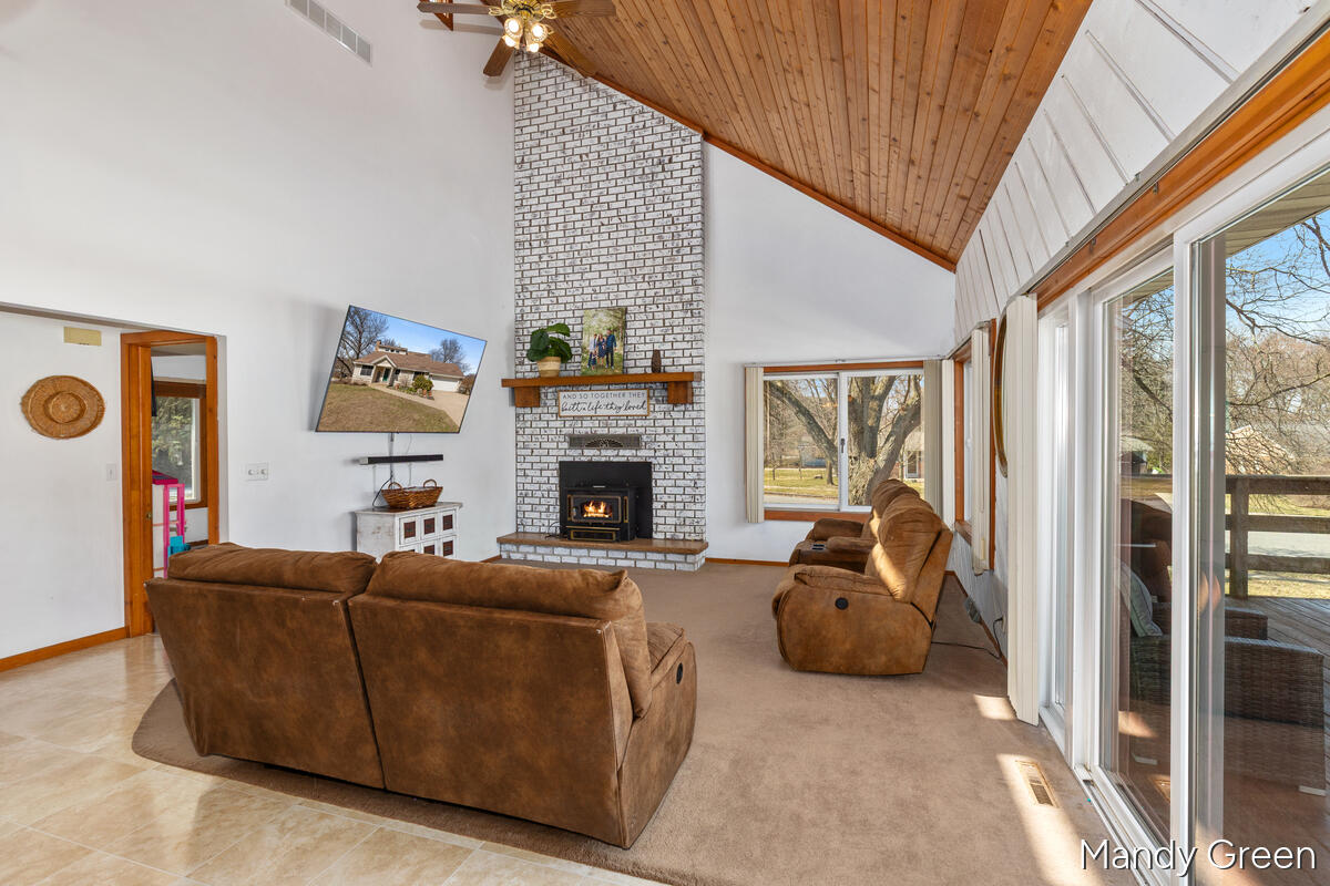 810 W South Street, Greenville, MI, 48838