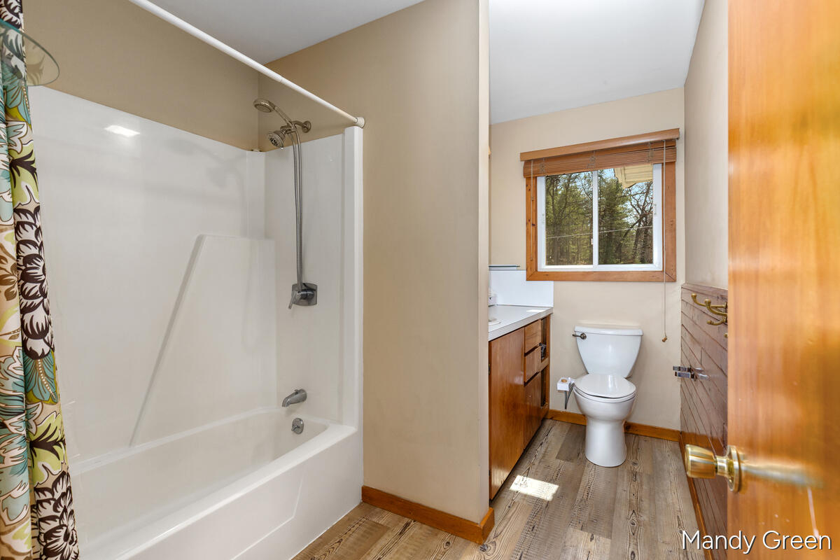 810 W South Street, Greenville, MI, 48838