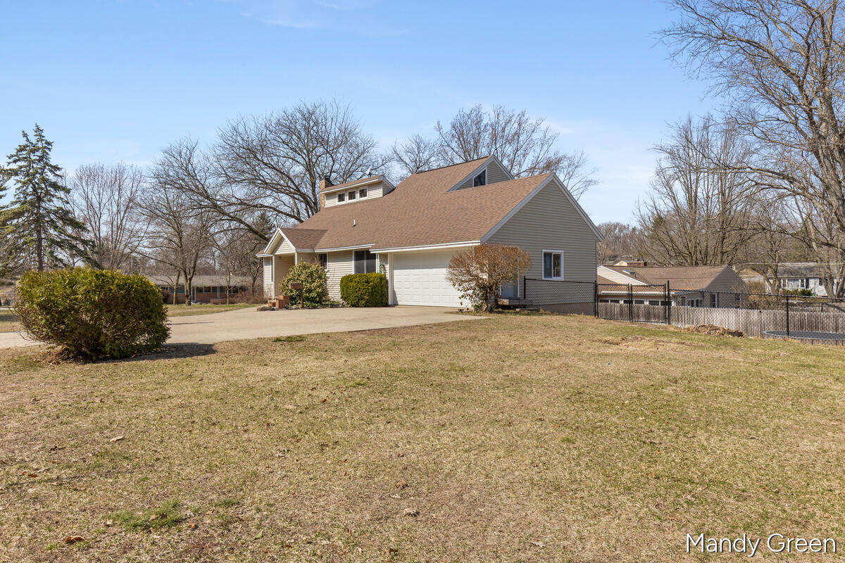 810 W South Street, Greenville, MI, 48838