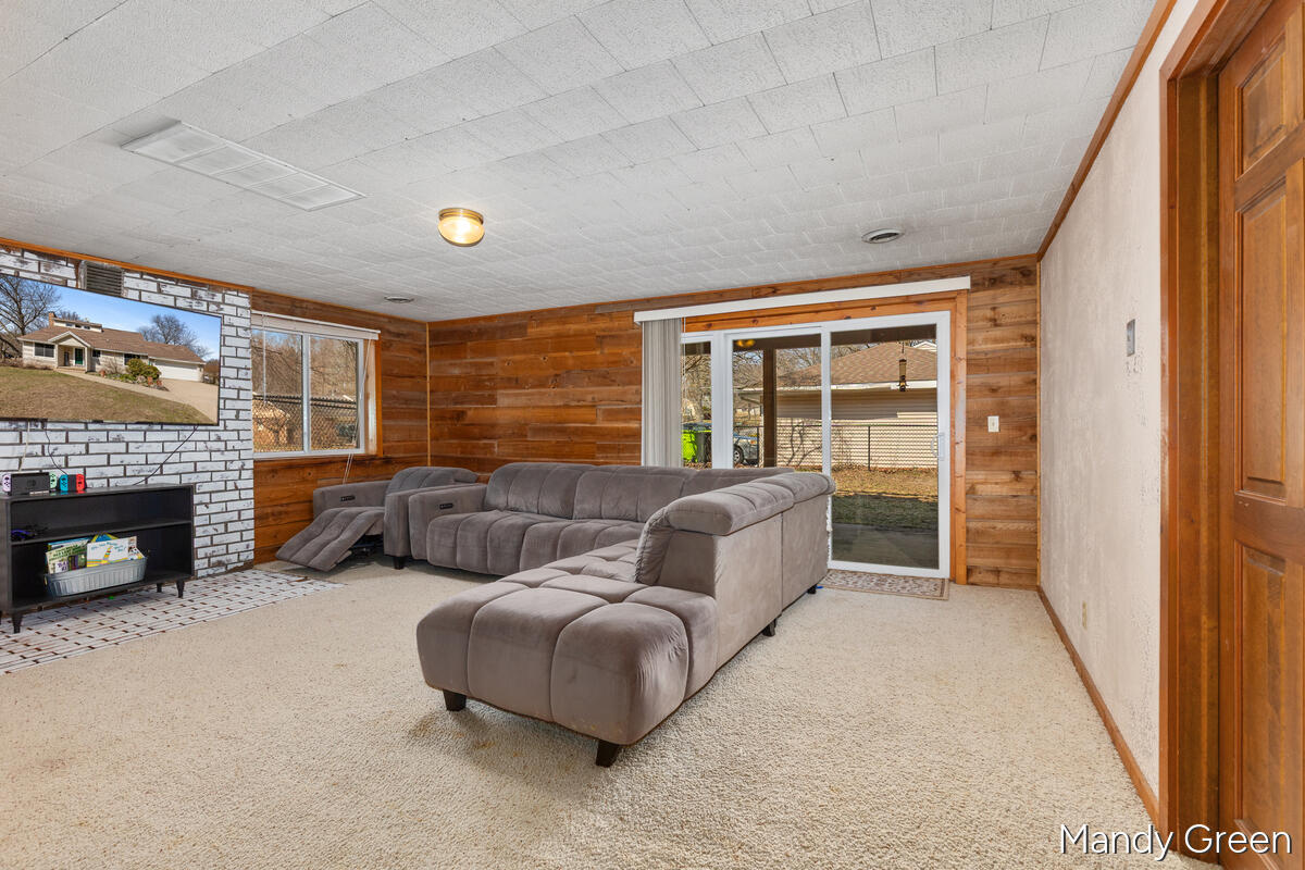 810 W South Street, Greenville, MI, 48838