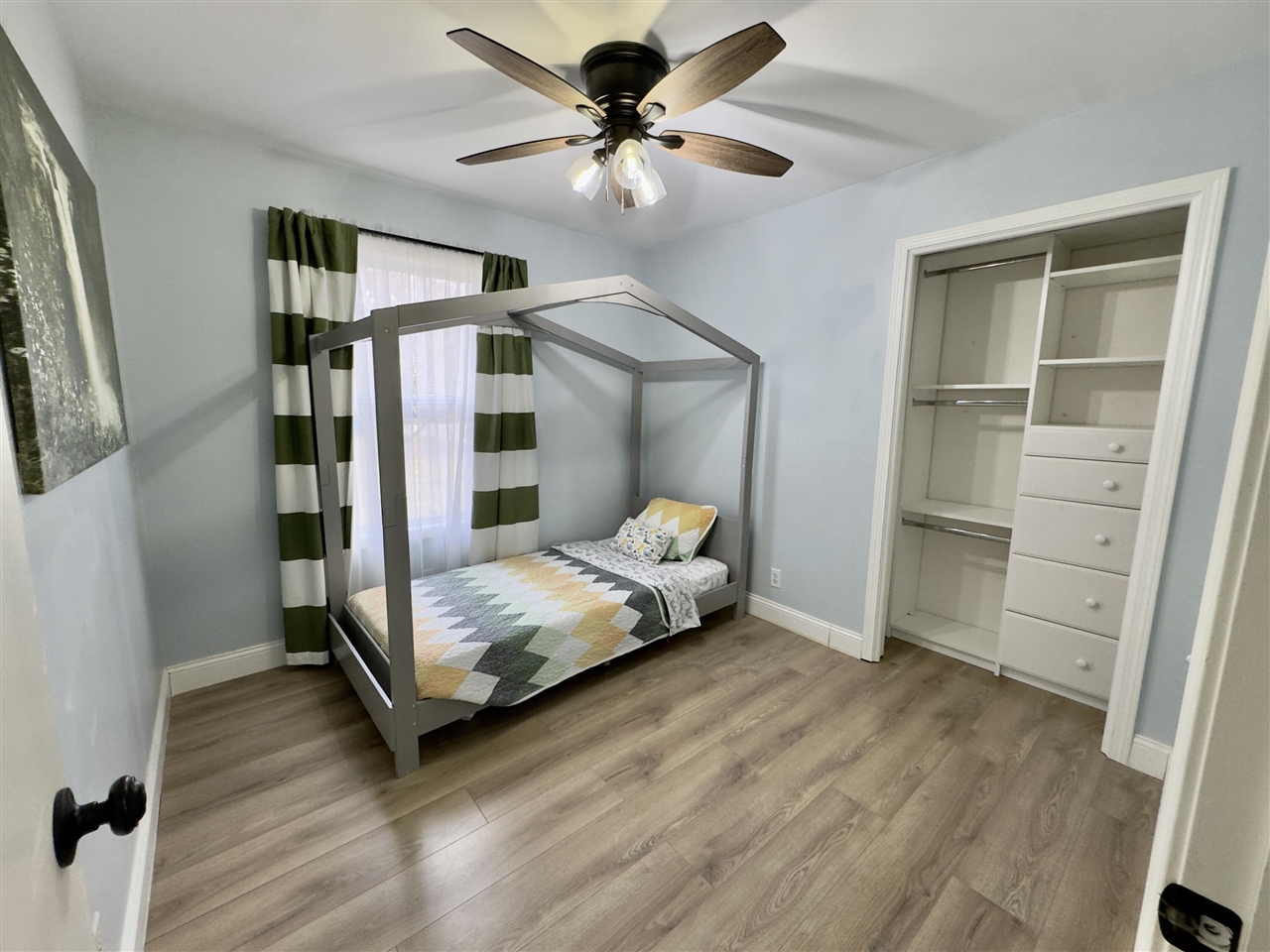 15577 Pine Street, Grand Haven, MI, 49417