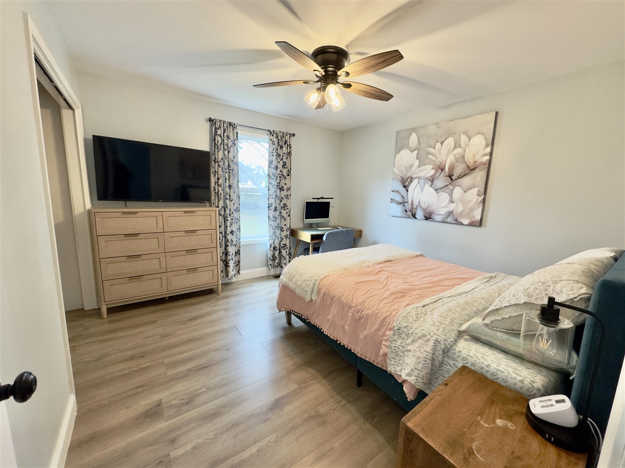 15577 Pine Street, Grand Haven, MI, 49417