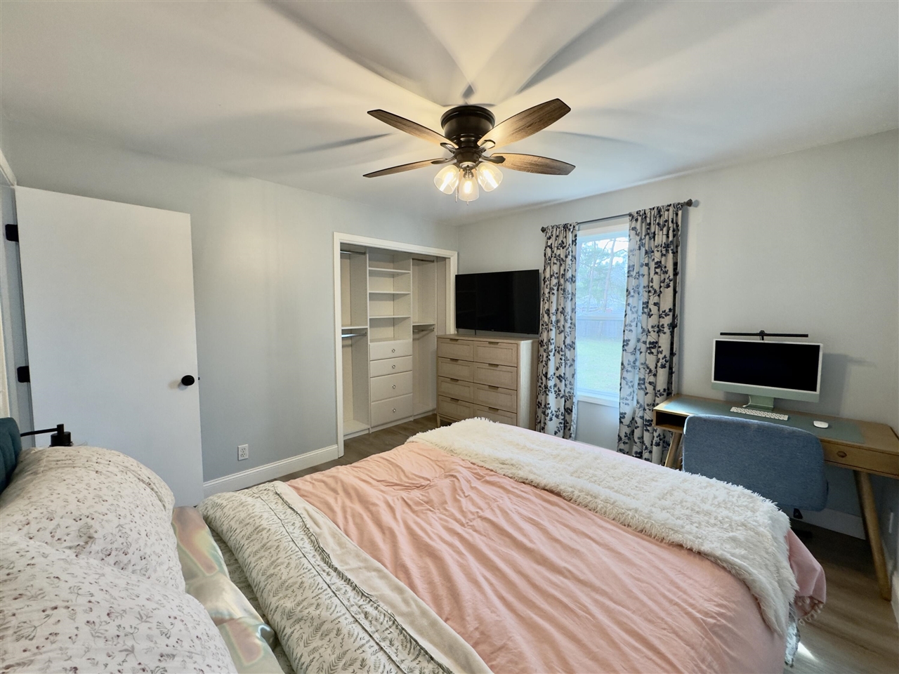 15577 Pine Street, Grand Haven, MI, 49417