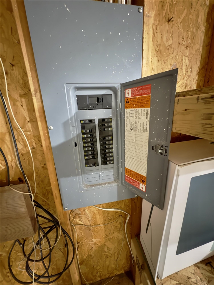 15577 Pine Street, Grand Haven, MI, 49417