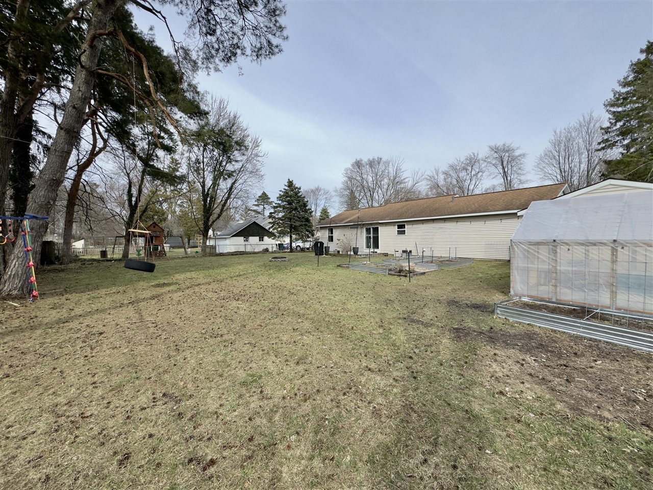 15577 Pine Street, Grand Haven, MI, 49417