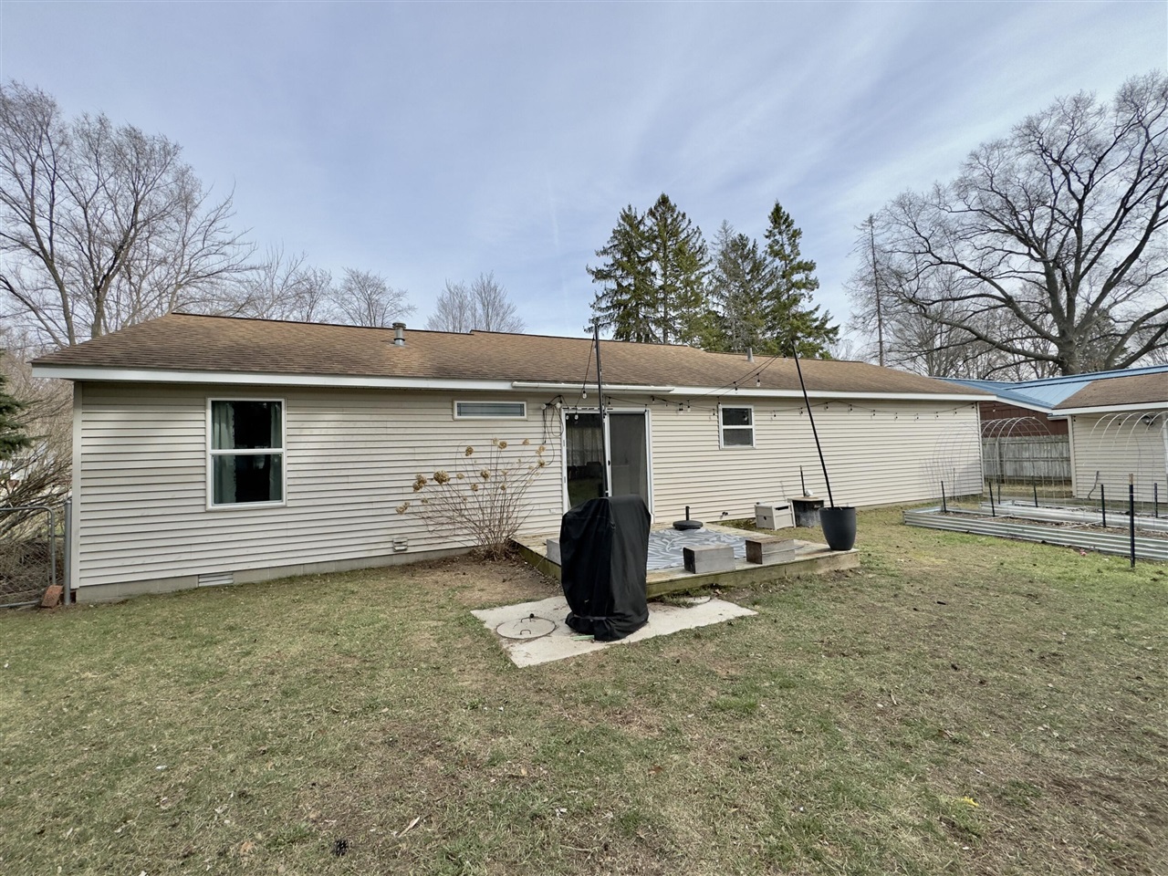 15577 Pine Street, Grand Haven, MI, 49417
