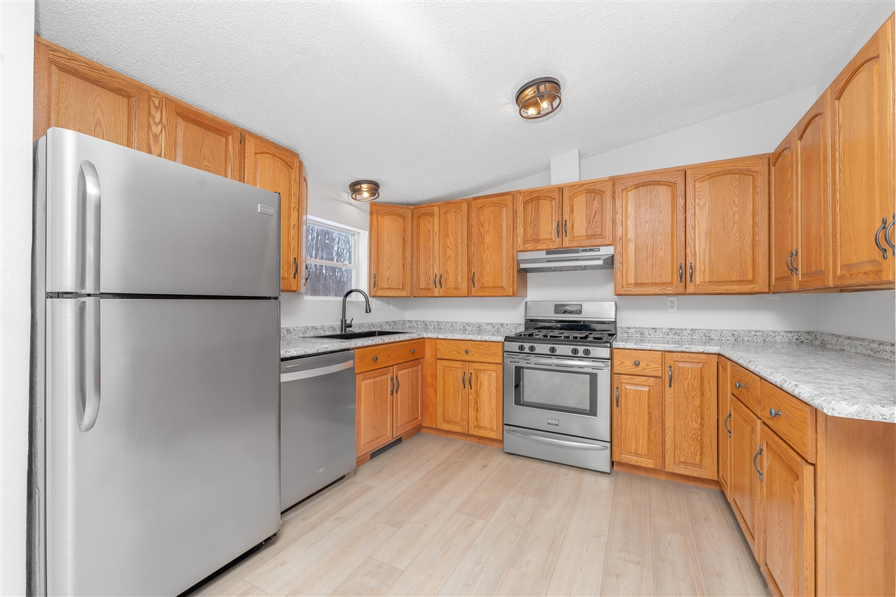 6818 E T Avenue, Vicksburg, MI, 49097-8362