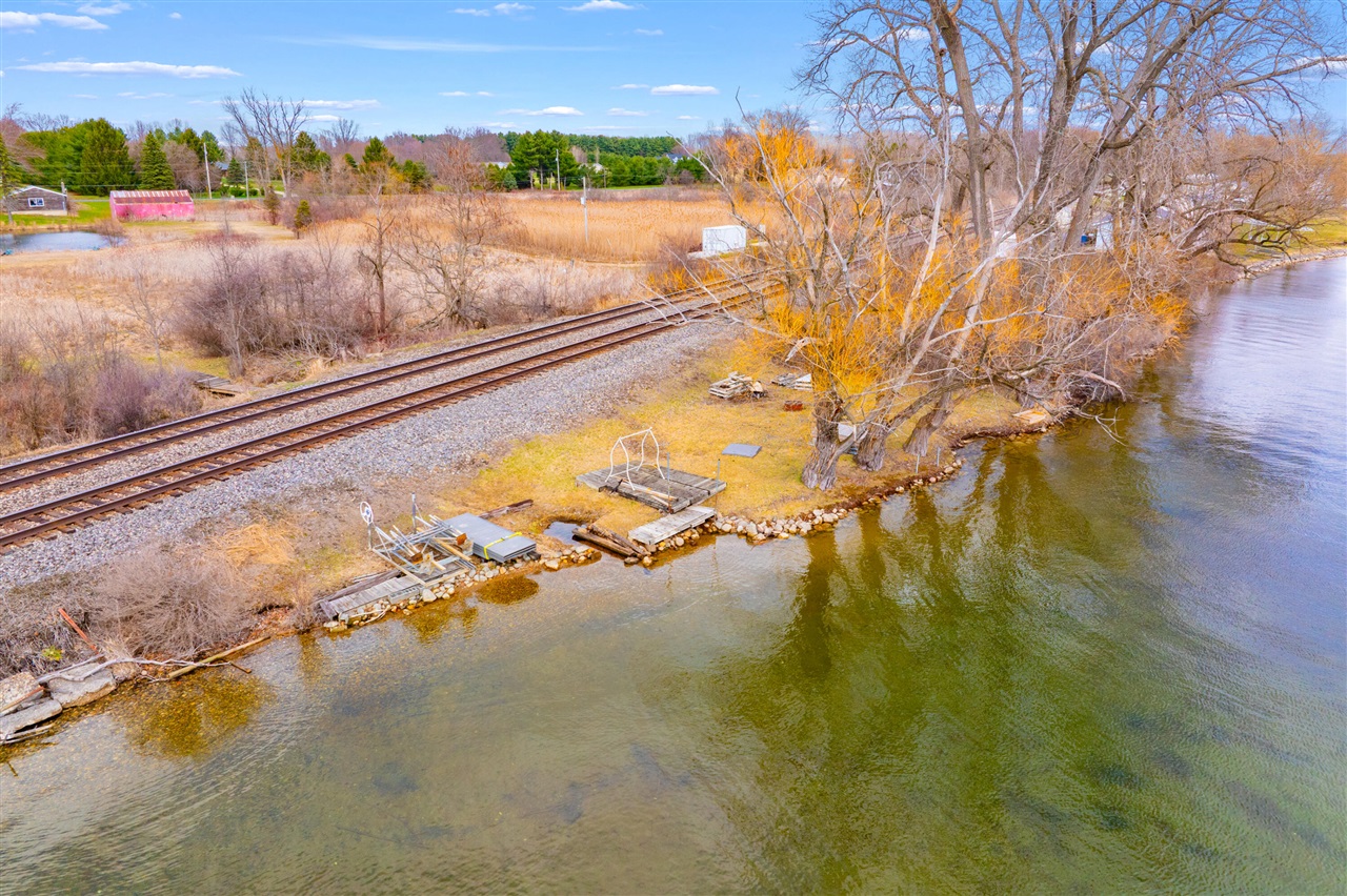 6818 E T Avenue, Vicksburg, MI, 49097-8362