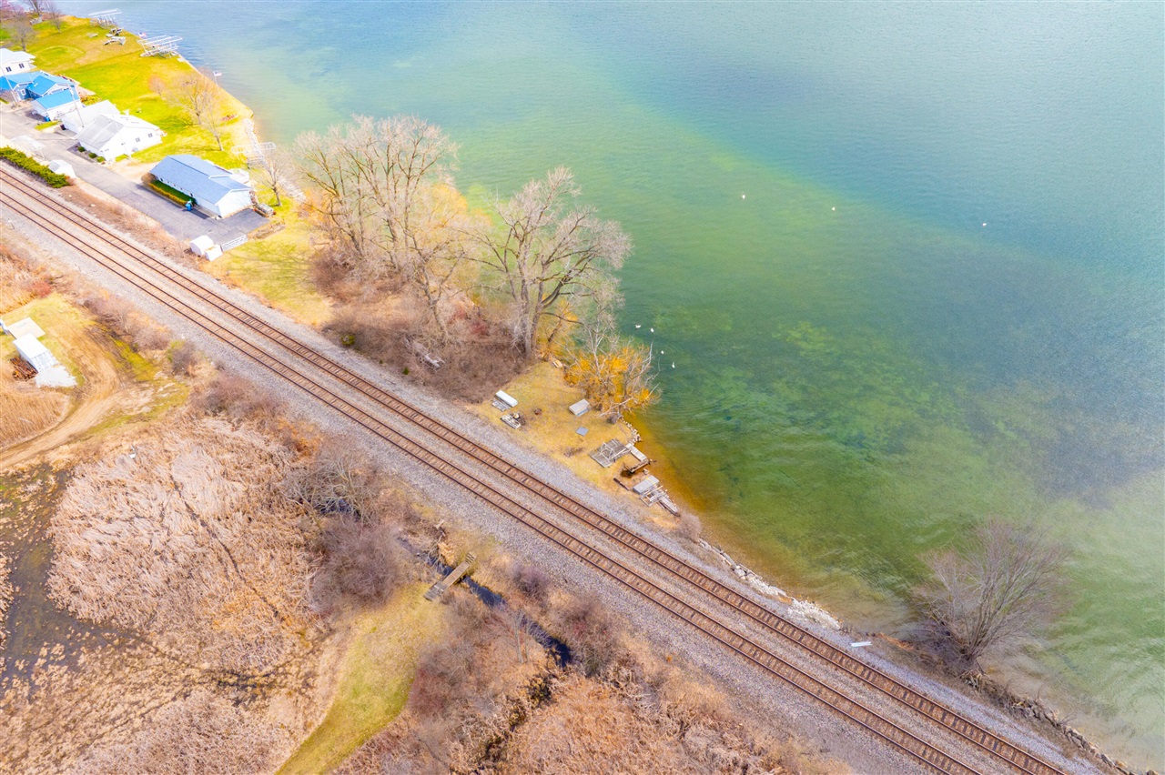 6818 E T Avenue, Vicksburg, MI, 49097-8362