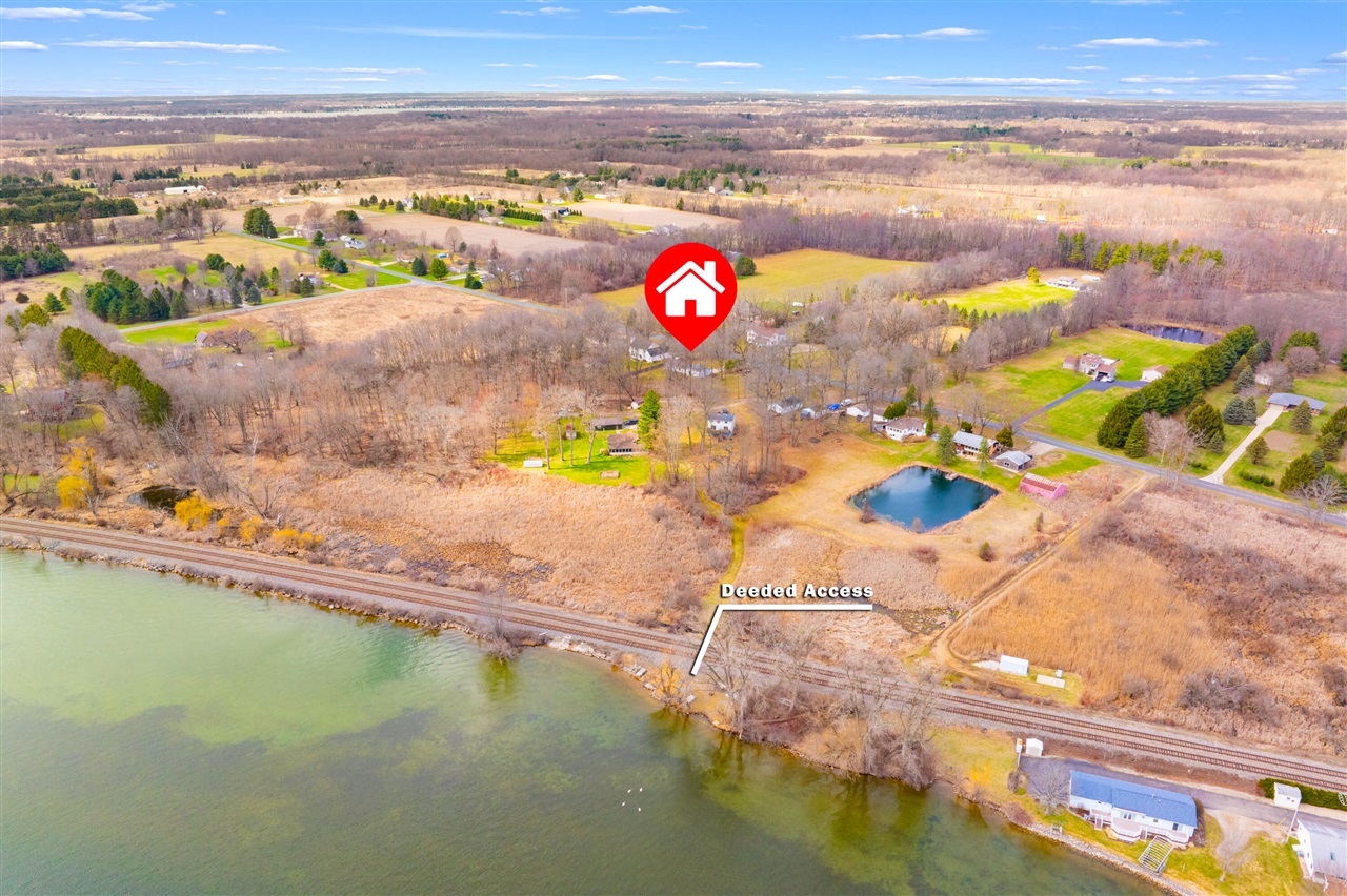 6818 E T Avenue, Vicksburg, MI, 49097-8362