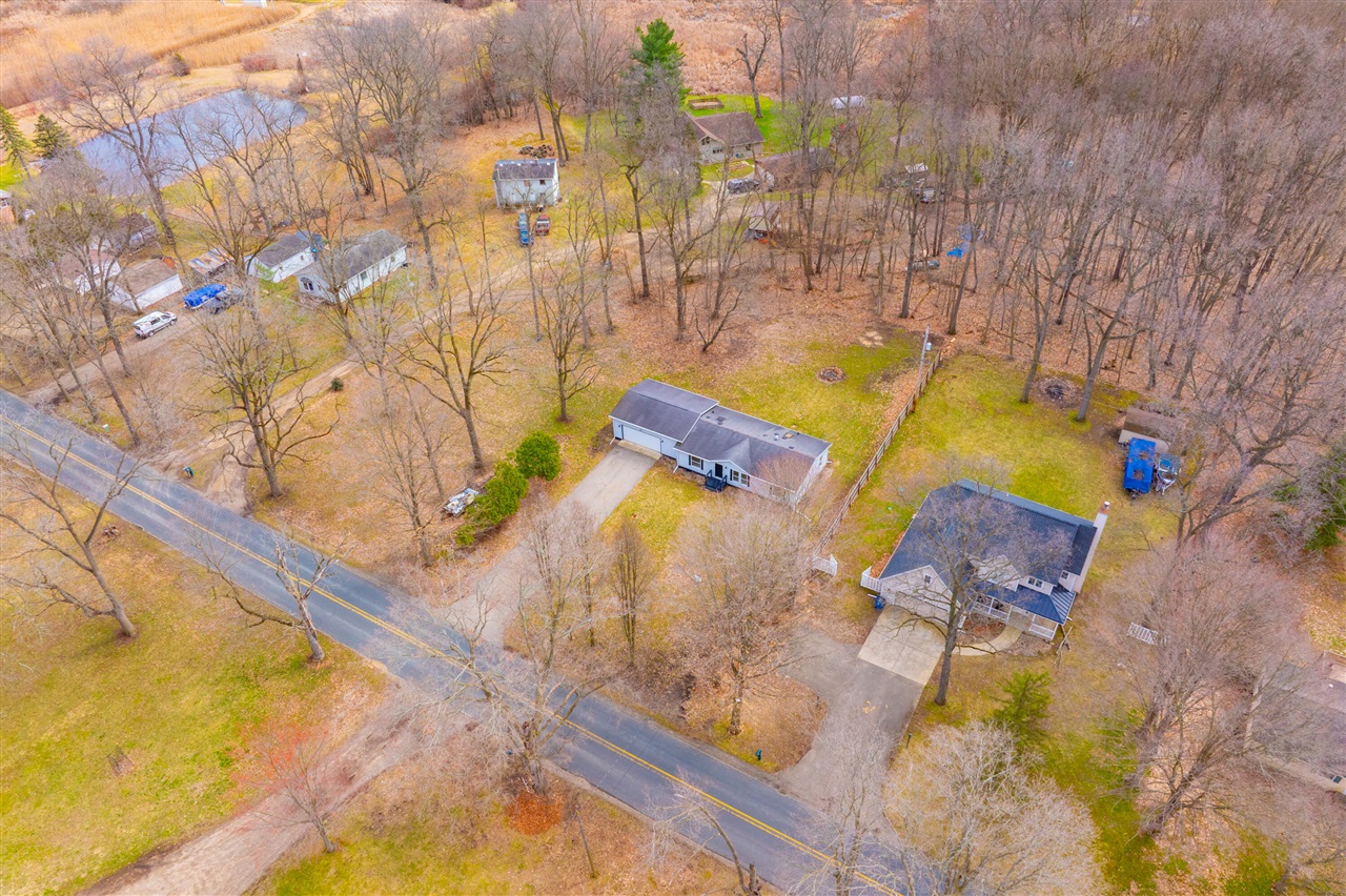 6818 E T Avenue, Vicksburg, MI, 49097-8362