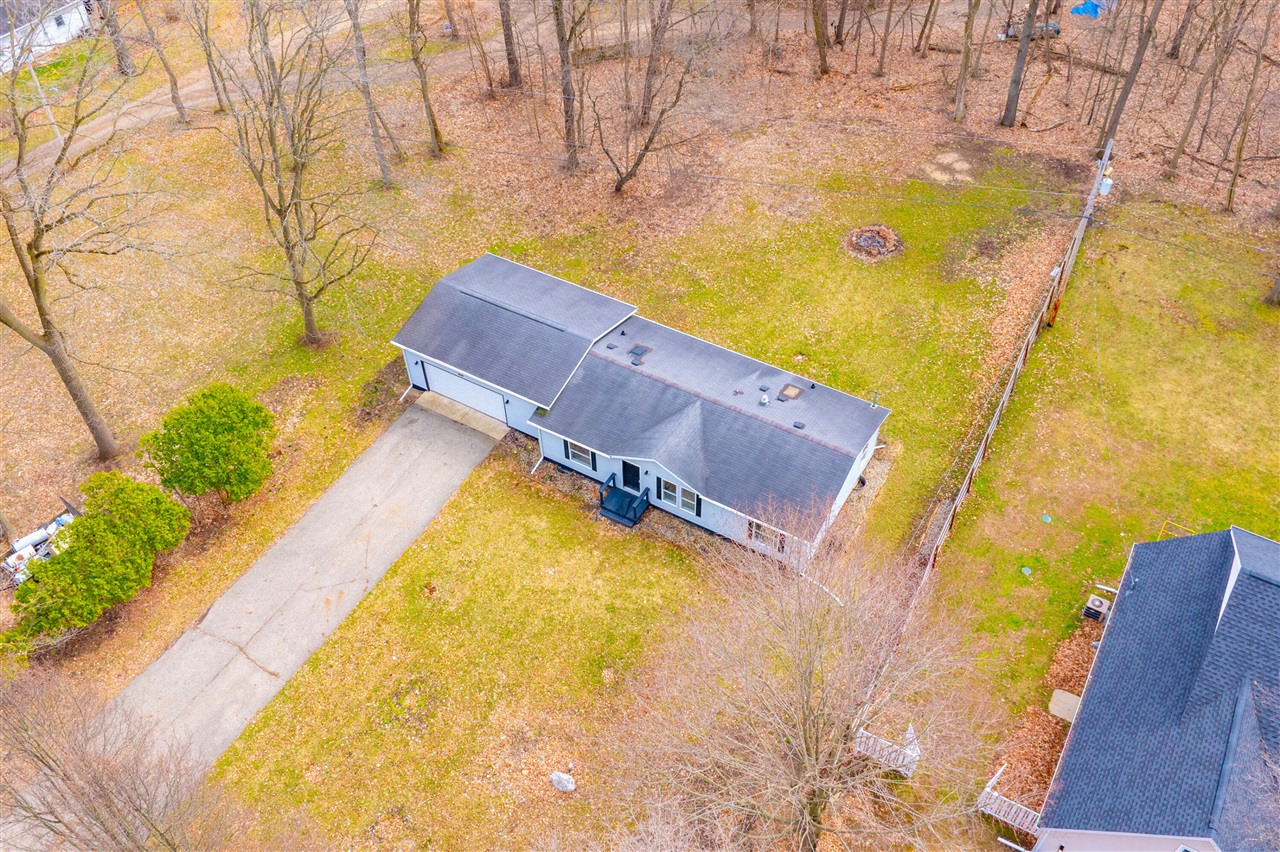 6818 E T Avenue, Vicksburg, MI, 49097-8362