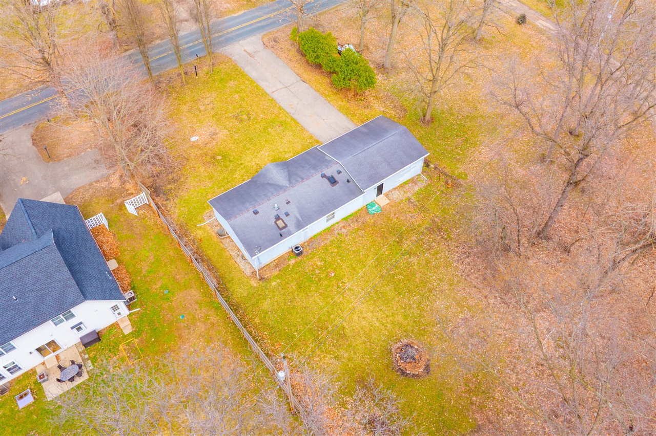 6818 E T Avenue, Vicksburg, MI, 49097-8362