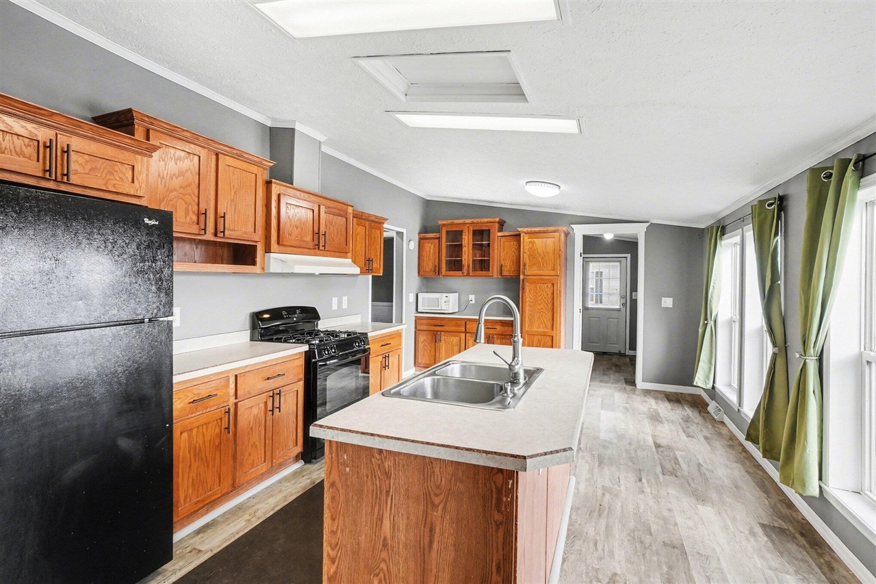 9137 Pine Lake Court, West Olive, MI, 49460