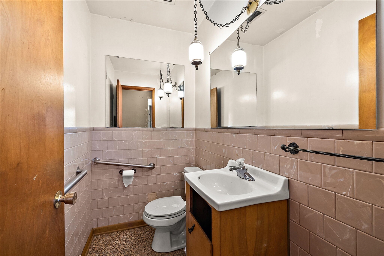 1288 Aspacia Street, Muskegon, MI, 49445-2004