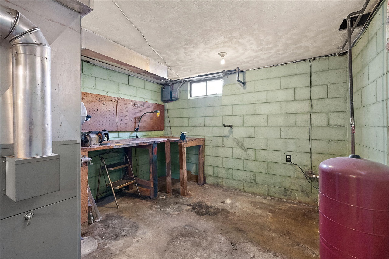 1288 Aspacia Street, Muskegon, MI, 49445-2004