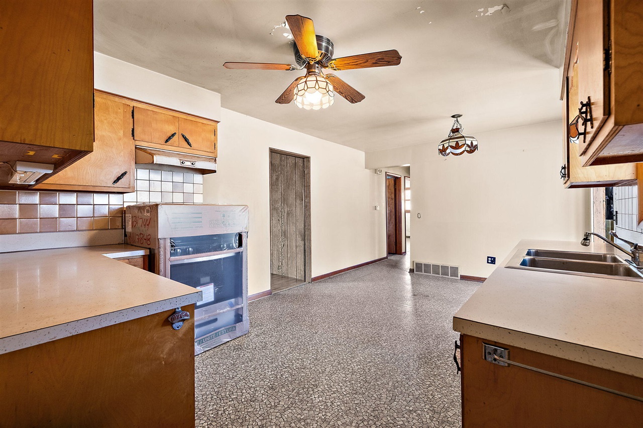 1288 Aspacia Street, Muskegon, MI, 49445-2004