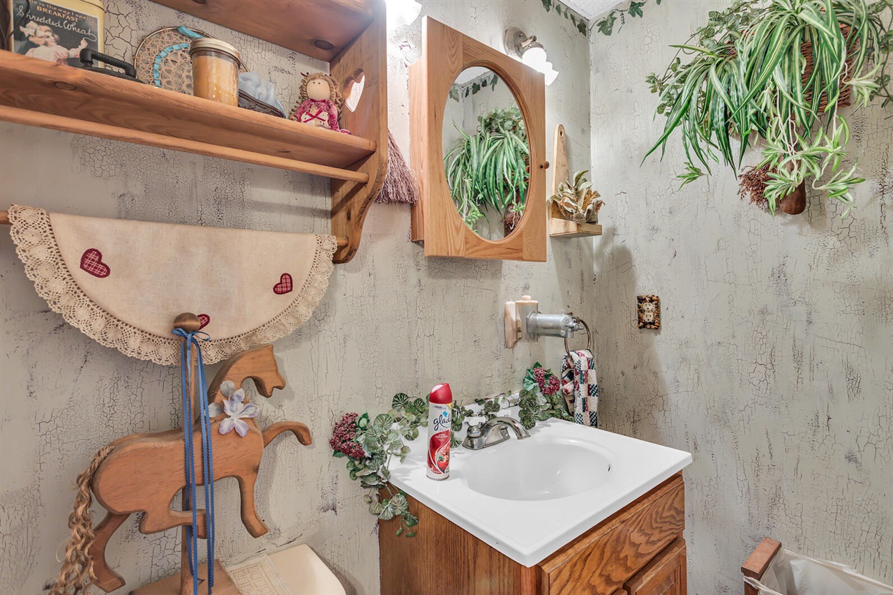 7596 Wadding Drive, Onsted, MI, 49265-9418