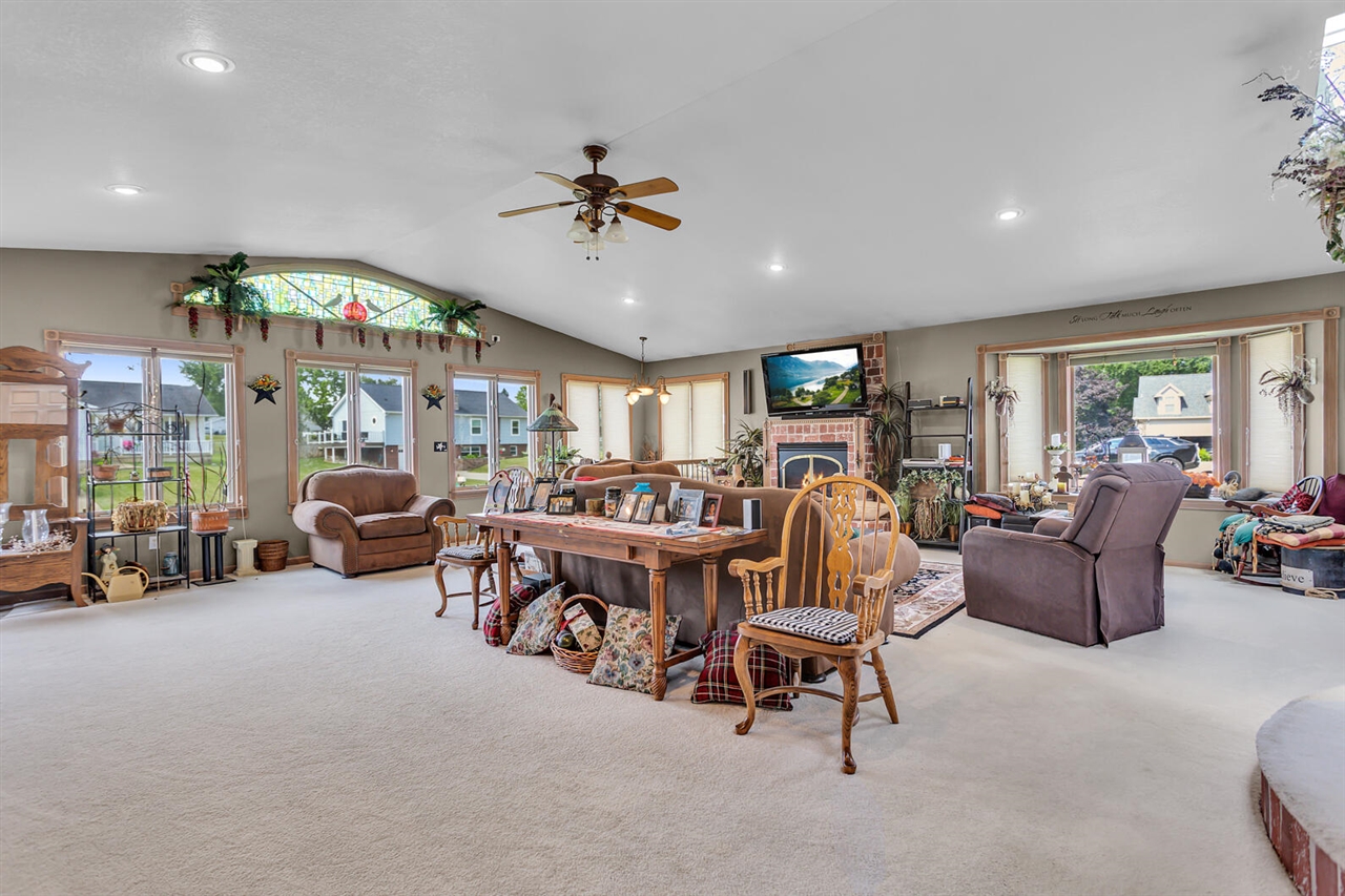 7596 Wadding Drive, Onsted, MI, 49265-9418