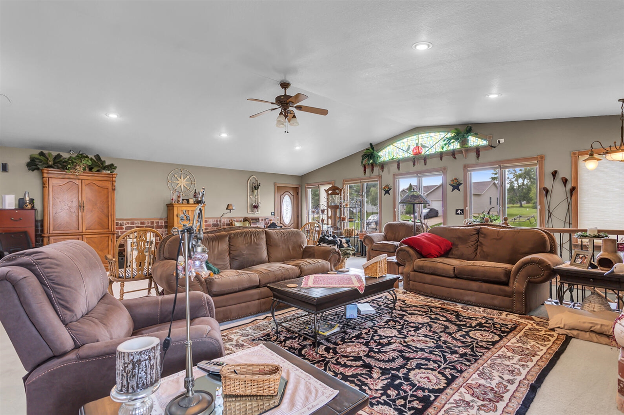 7596 Wadding Drive, Onsted, MI, 49265-9418