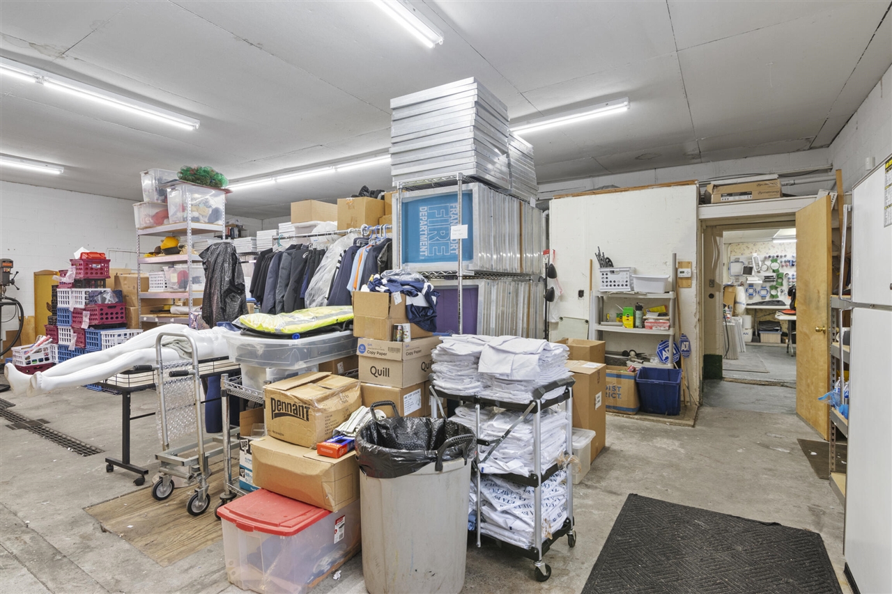 316 W Parkdale Avenue, Manistee, MI, 49660-1132