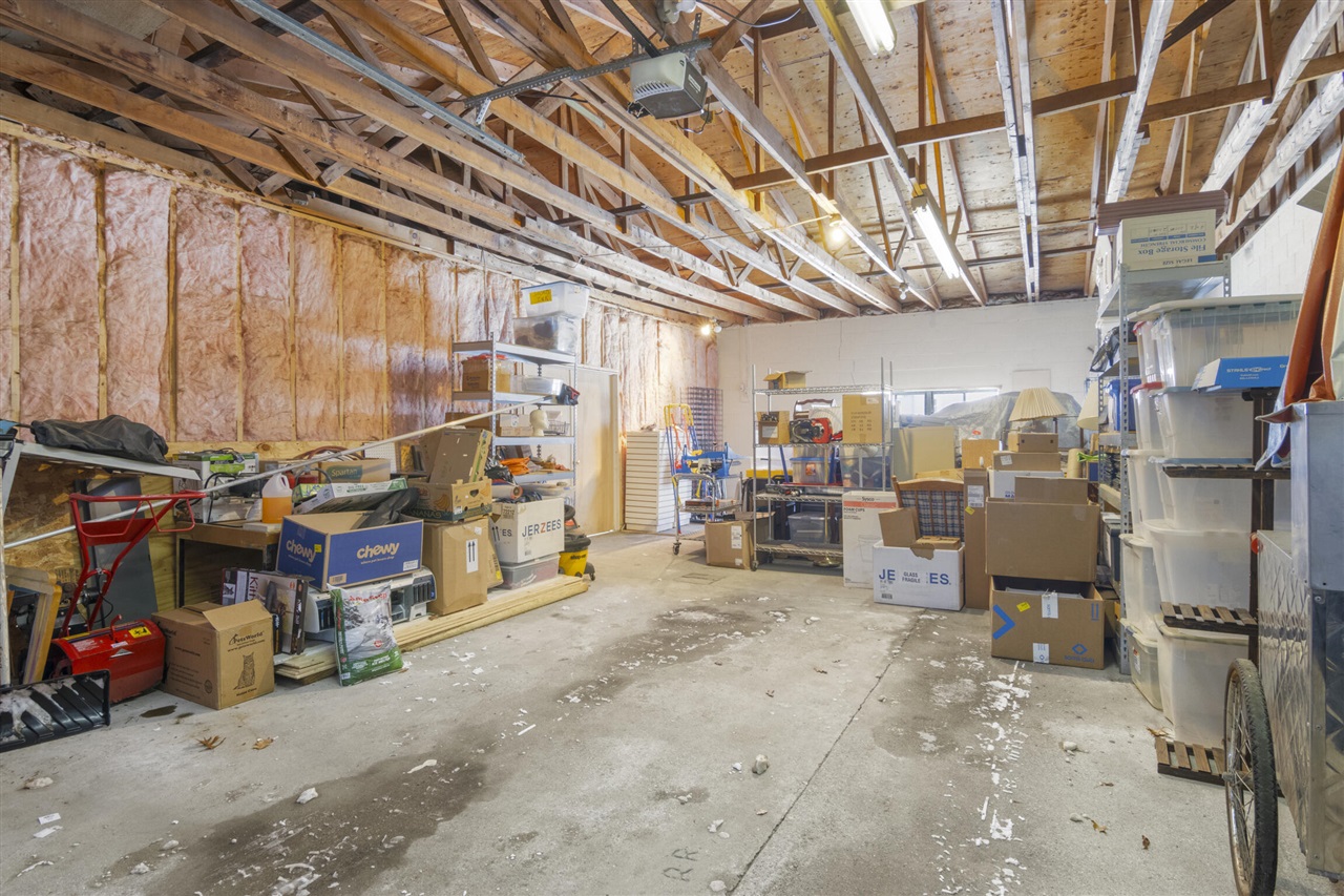 316 W Parkdale Avenue, Manistee, MI, 49660-1132