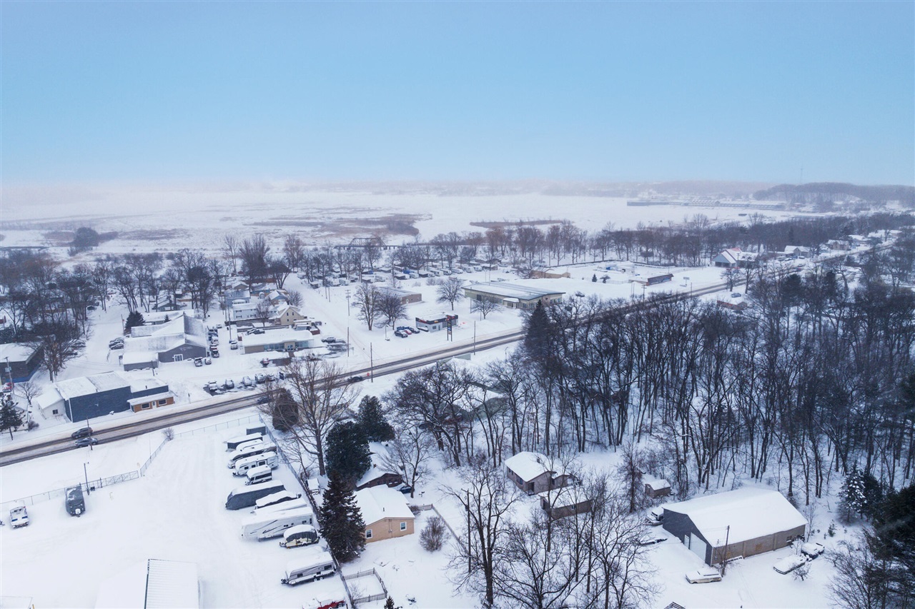 316 W Parkdale Avenue, Manistee, MI, 49660-1132
