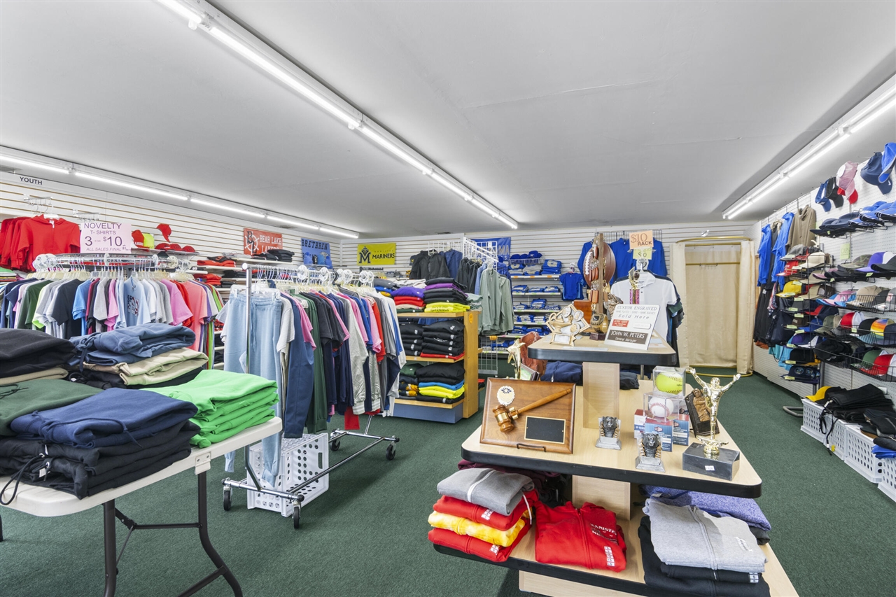 316 W Parkdale Avenue, Manistee, MI, 49660-1132