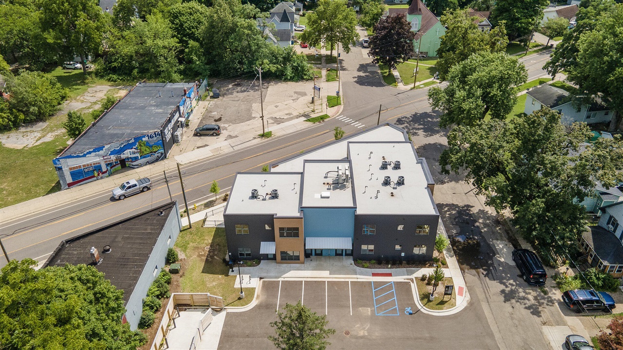 606 Southworth Terrace, Kalamazoo, MI, 49048