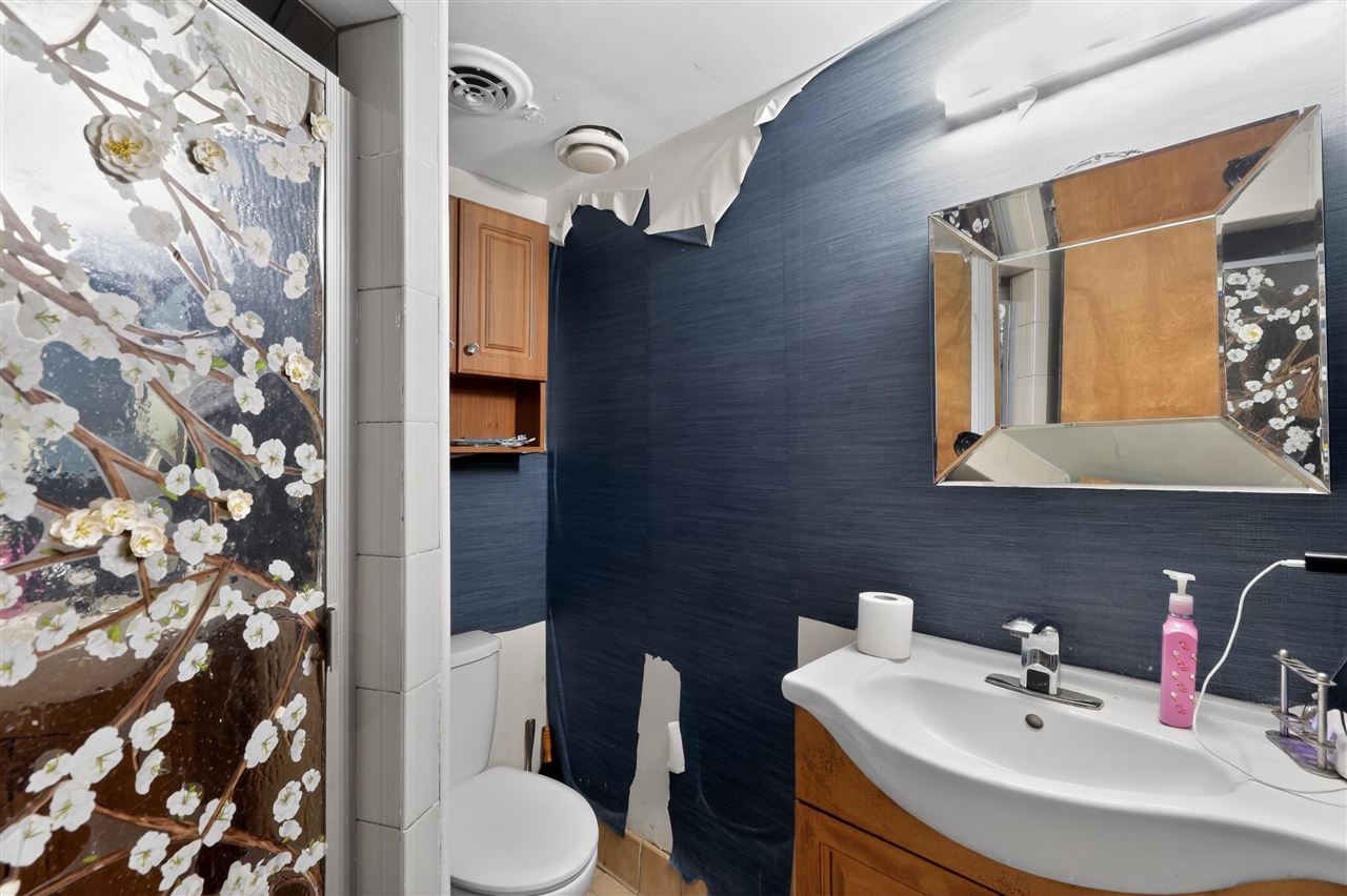 13511 Dixie, Redford, MI, 48239-2678