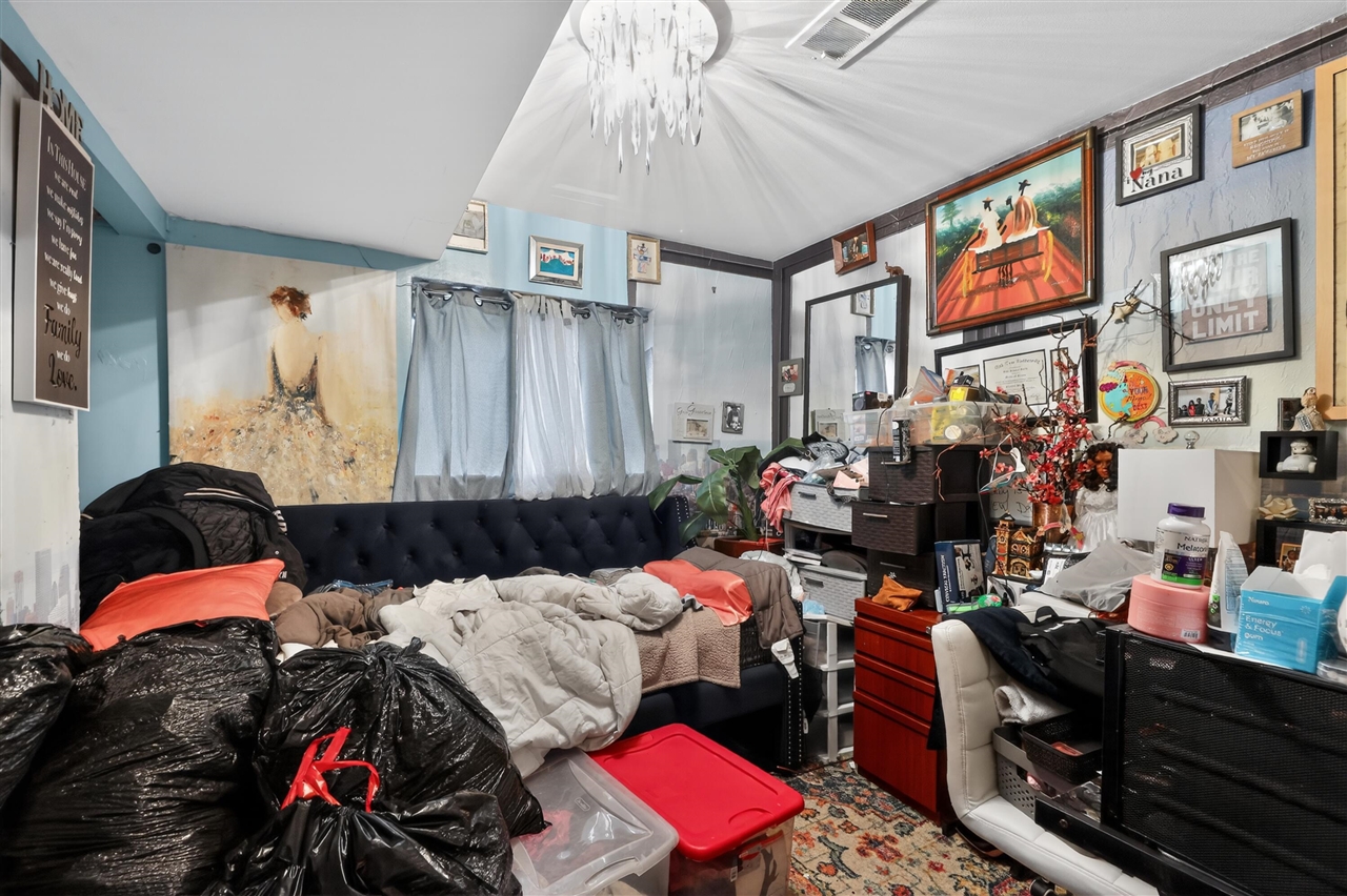 13511 Dixie, Redford, MI, 48239-2678