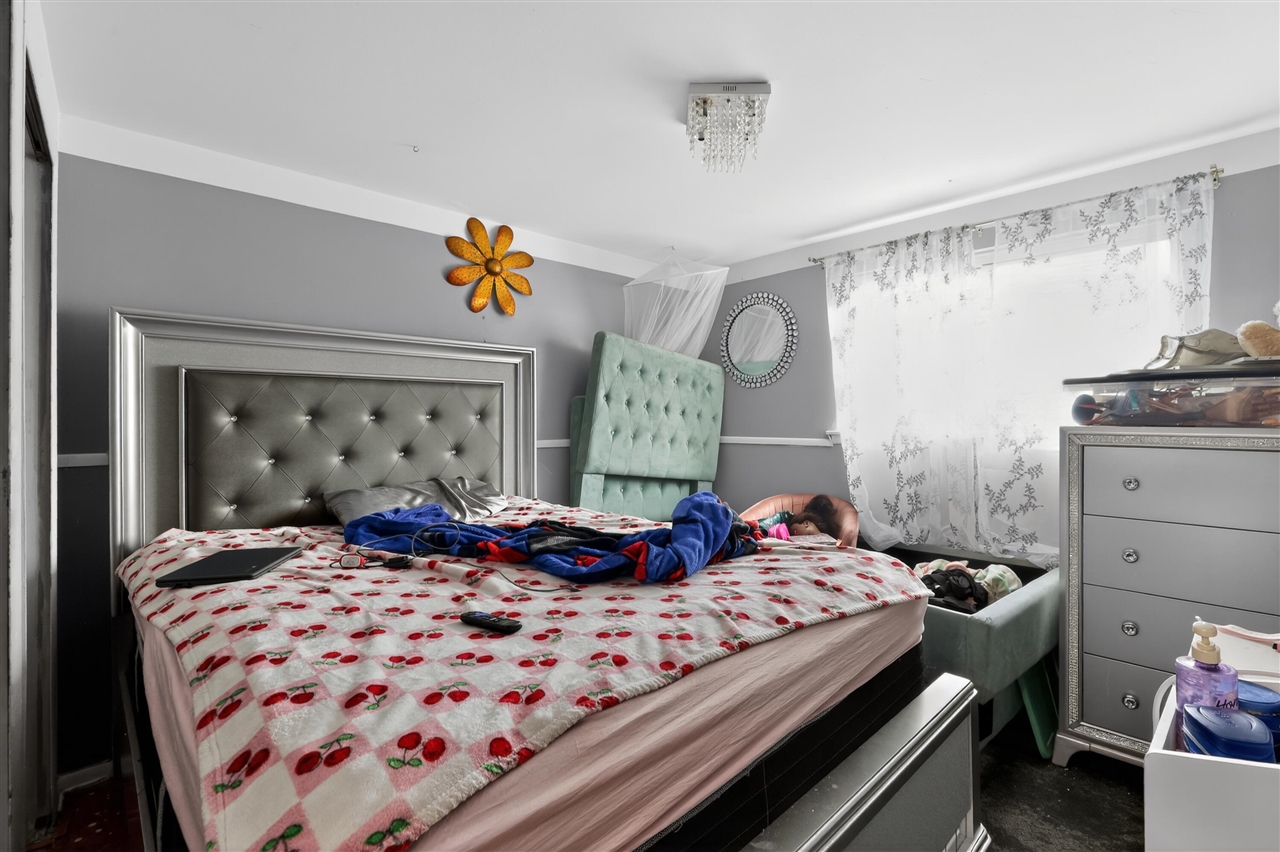 13511 Dixie, Redford, MI, 48239-2678