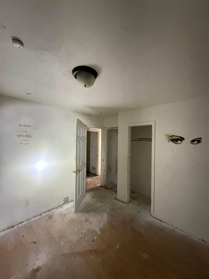 19180 Bradford Avenue, Detroit, MI, 48205-2108